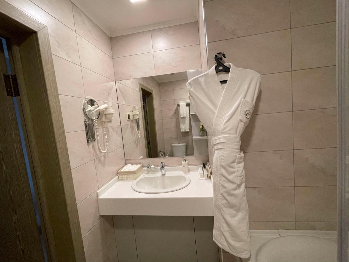 Grace Point Hotel Astana Ngoại thất bức ảnh