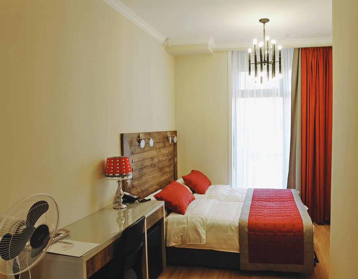 Grace Point Hotel Astana Ngoại thất bức ảnh