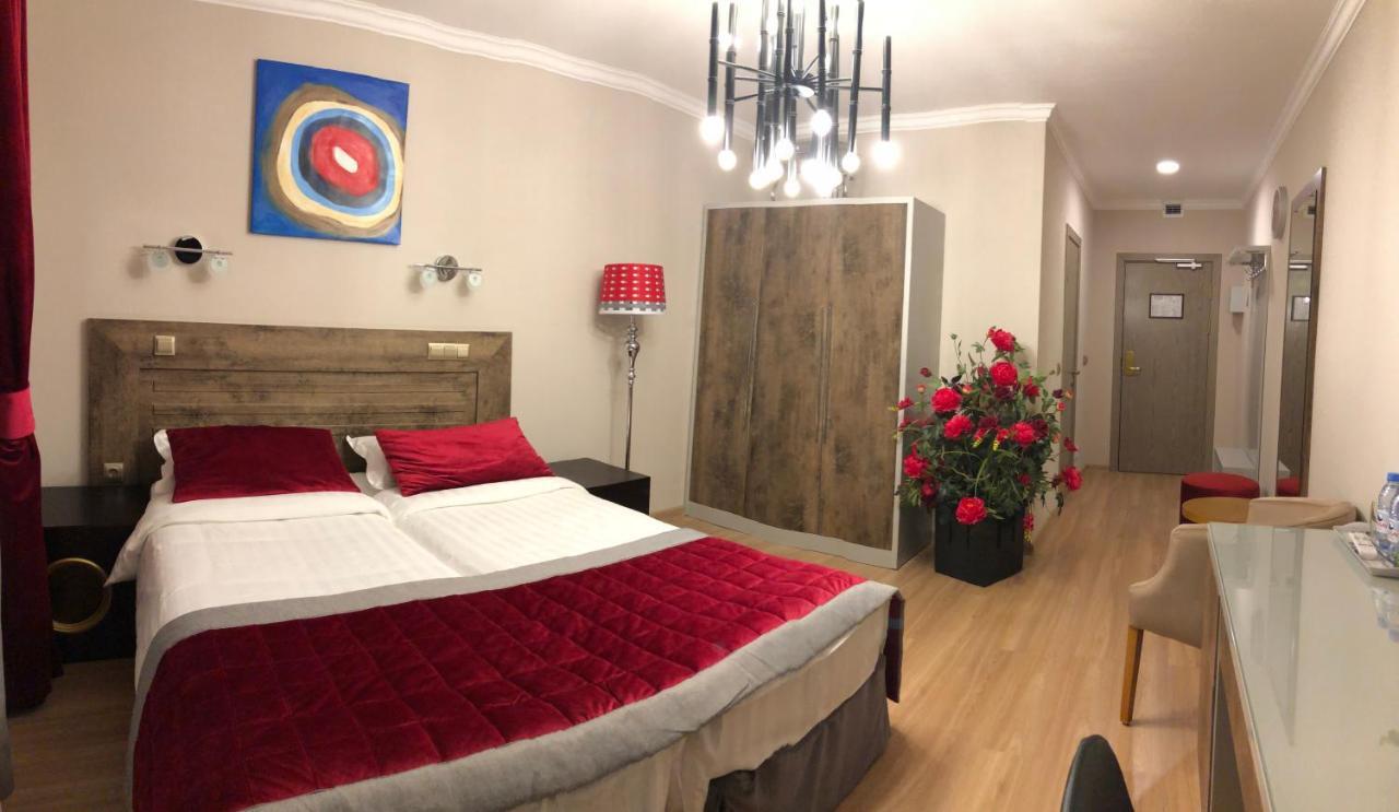 Grace Point Hotel Astana Phòng bức ảnh
