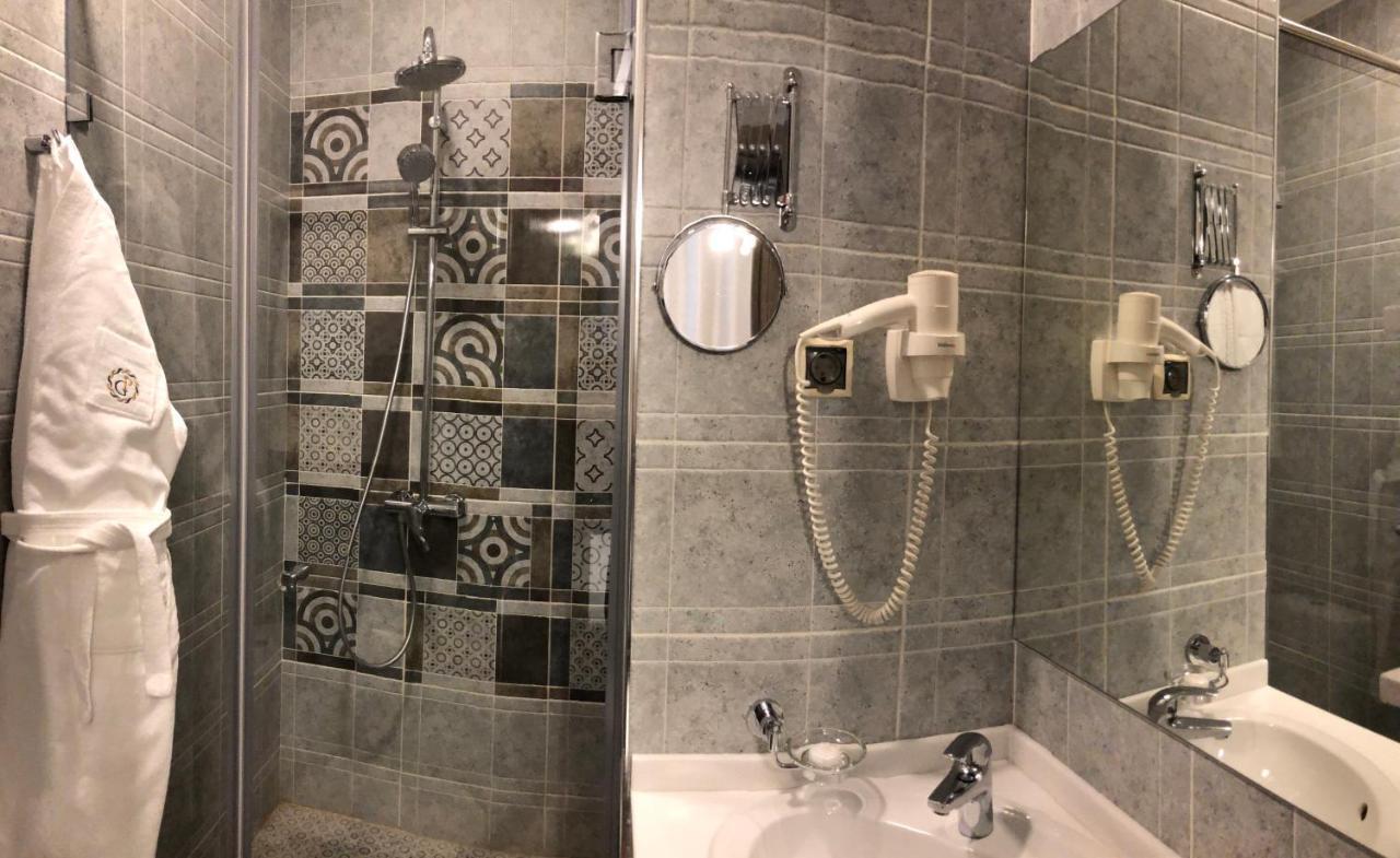 Grace Point Hotel Astana Phòng bức ảnh