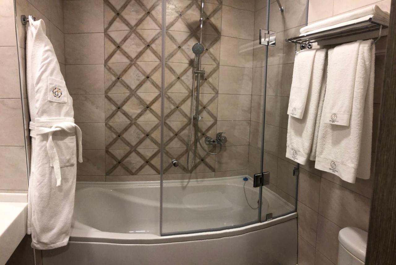 Grace Point Hotel Astana Phòng bức ảnh
