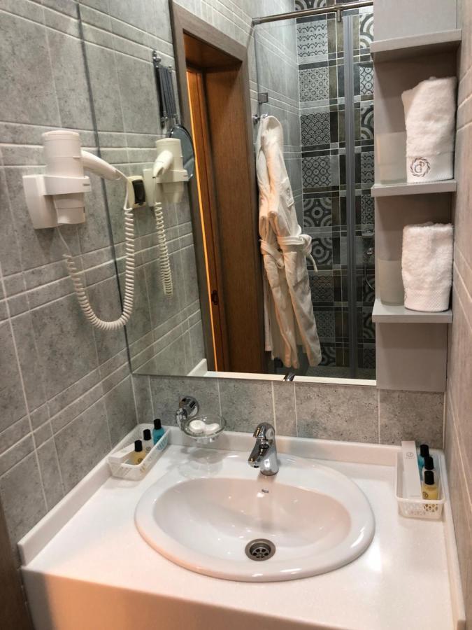 Grace Point Hotel Astana Phòng bức ảnh