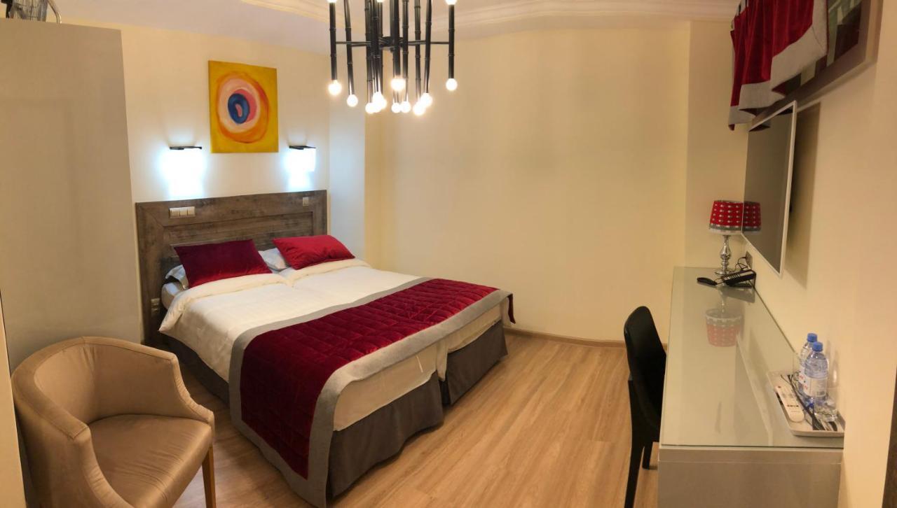 Grace Point Hotel Astana Phòng bức ảnh